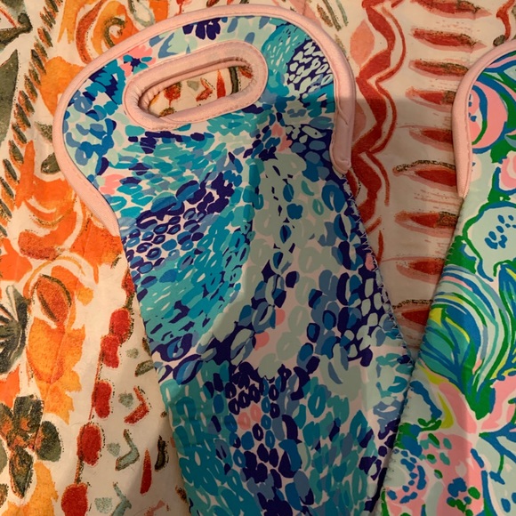 Lily Pulitzer Wine Bottle Carriers - Picture 2 of 3